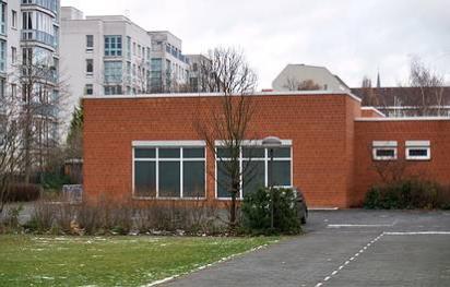 Mannheimer Str. 21-22  -  Finkenkrug-Schule - (C) Peter Hahn fotoblues